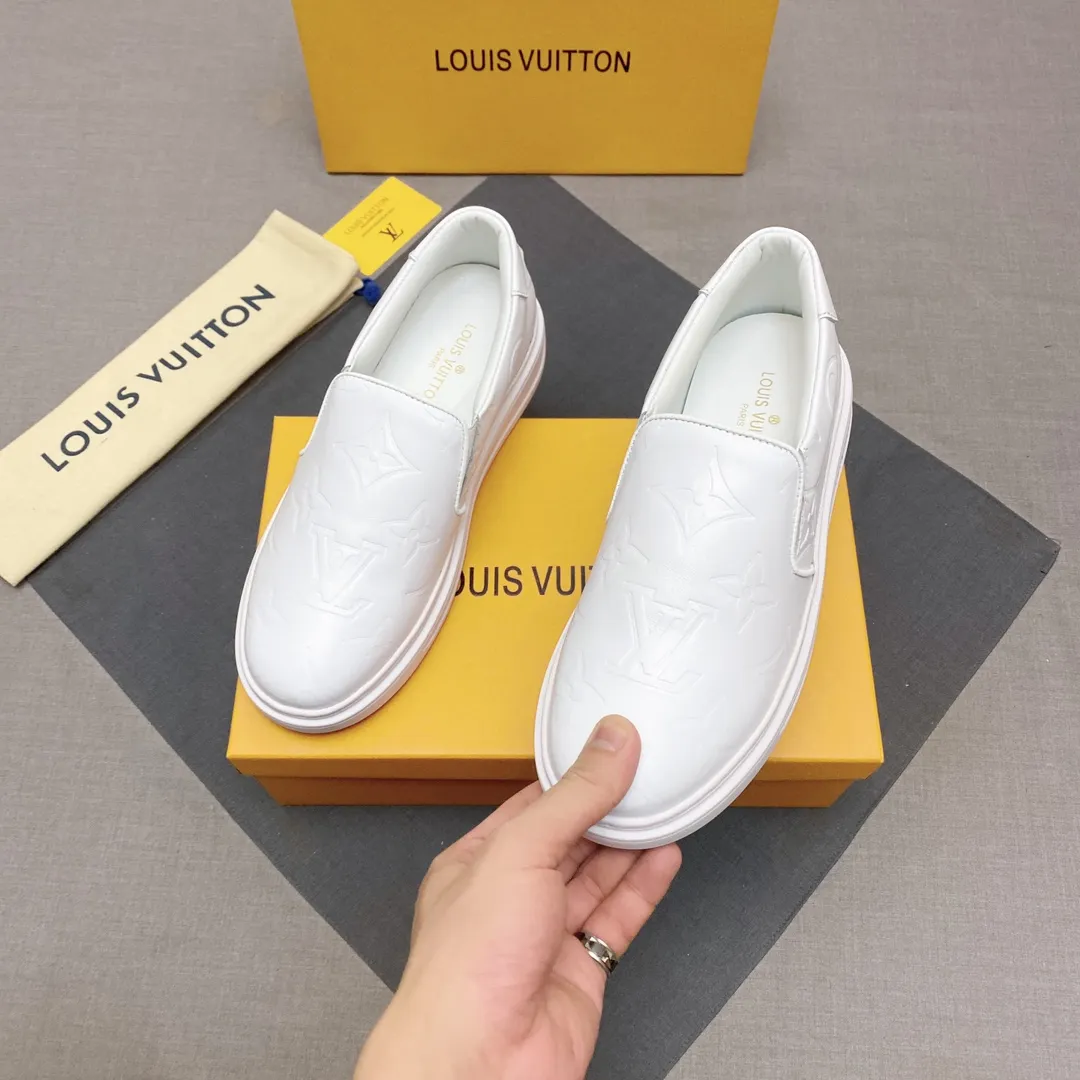 p360【Lv】Description: The latest elements of men’s casual shoes are trending all over the world🇨🇳The official website is hot selling, made one to one at the counter, the fabric is imported cowhide from Italy with the original ➕Imported sheepskin lining☘️Original non-slip outsole, breathable and comfortable——Code number: 38-44 No. 019